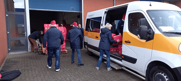 Nationaal Ouderenfonds Rotterdam en omgeving: Kerstboxen voor eenzame mensen