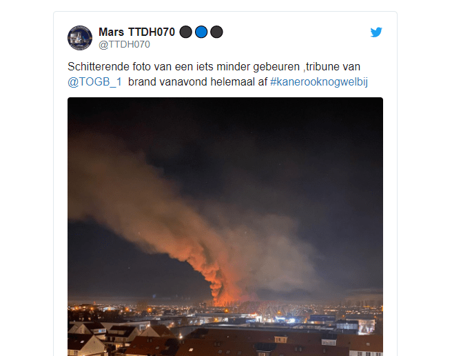 Tribune in de brand.
