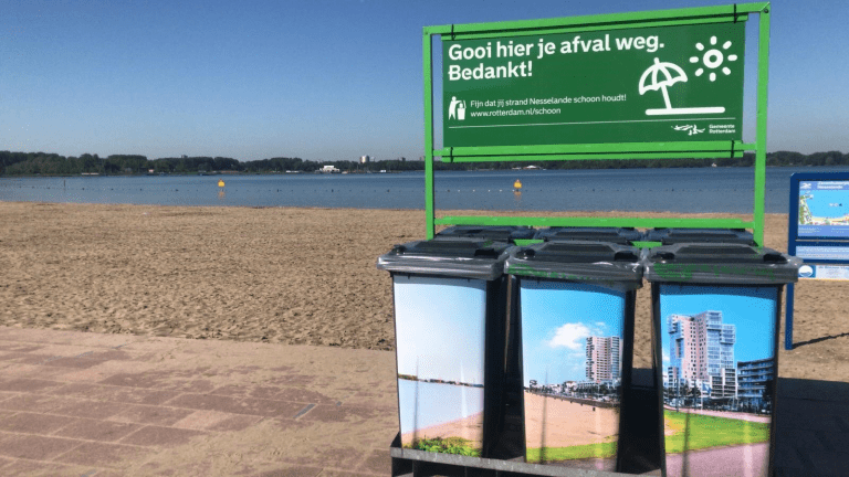 De nieuwe zomer-kliko’s op strand Nesselande @prinsalexander #WWP #schoon #afval
