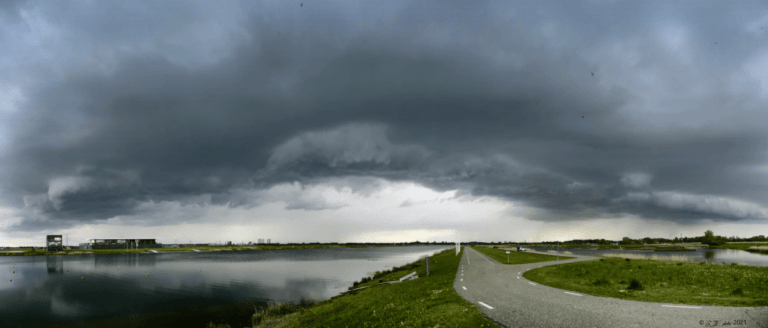 Unieke panorama weerfoto Nesselande samengesteld uit vijf foto’s (mei 2021)