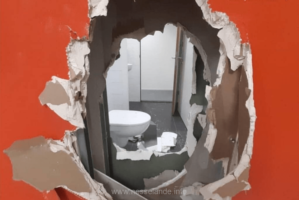 WC inbraak Nesselande bedrijf