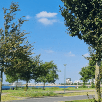 Begin augustus 2024: rustig, warm strand van Nesselande