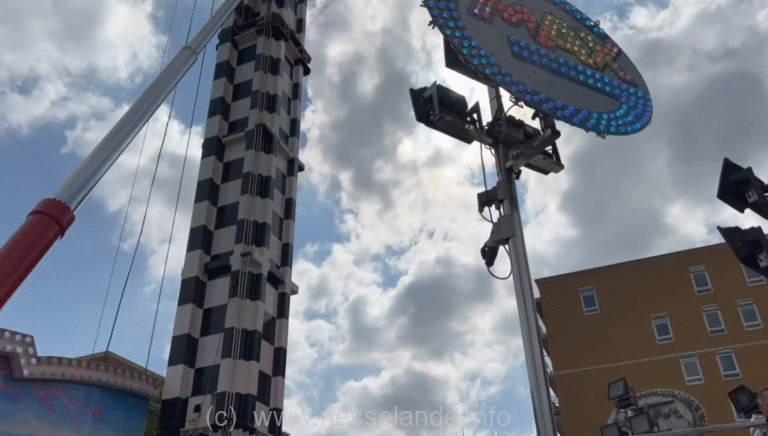 VIDEO: Meivakantie-kermis in Capelle a/d IJssel