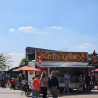 Populaire, zonnige Koningsdag 2025 in Nesselande