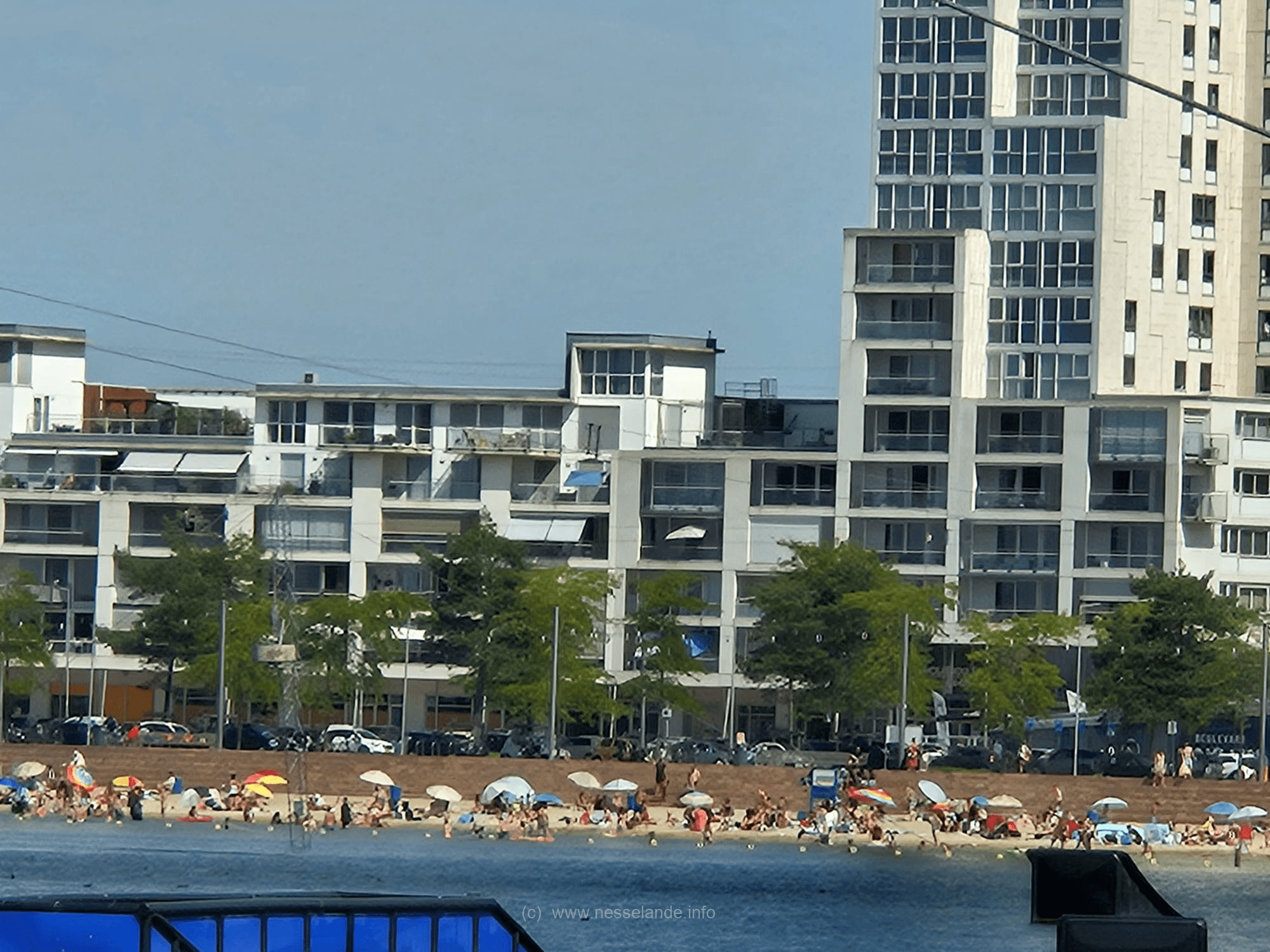 Drukke dagen strand Nesselande en slimme zet VVD-wethouder