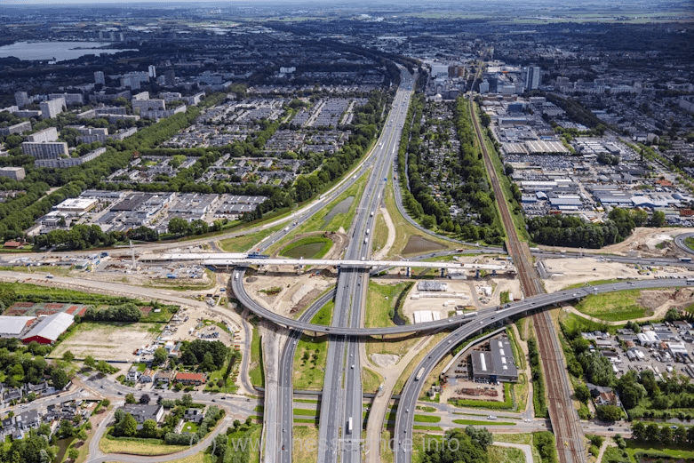 Nesselanders last van weekendafsluiting snelwegen 24 - 27 oktober 2025