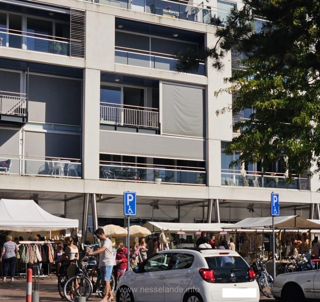 Wederom drukke Ibiza-markt Rotterdam-Nesselande