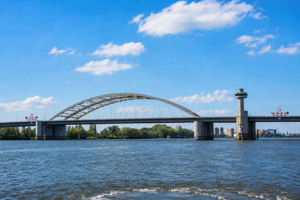 Van Brienenoordbrug twee avonden/nachten dicht 9-10 september 2026